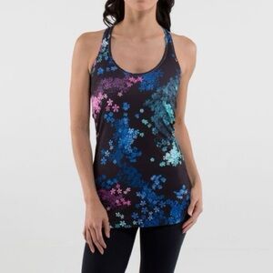 LULULEMON Cool Racerback Size 8 Petal Pop Multi Black Floral